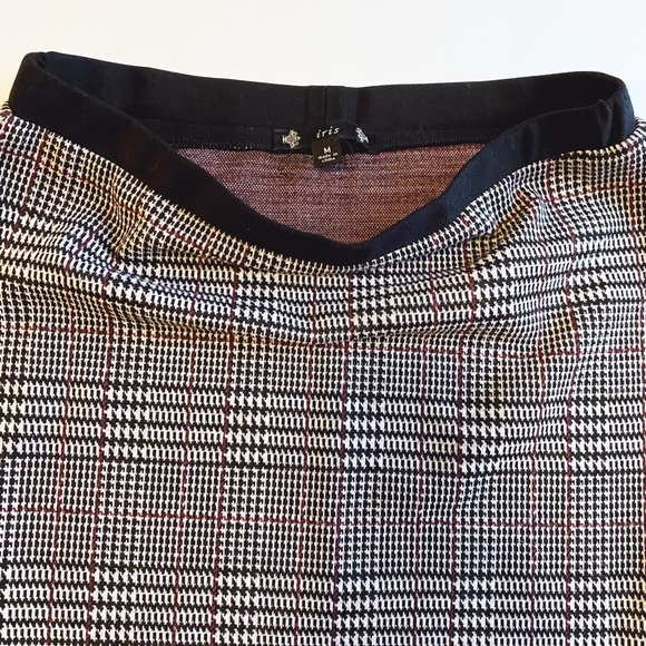 Iris Houndstooth Grey Plaid Pencil Skirt - Picture 4 of 7